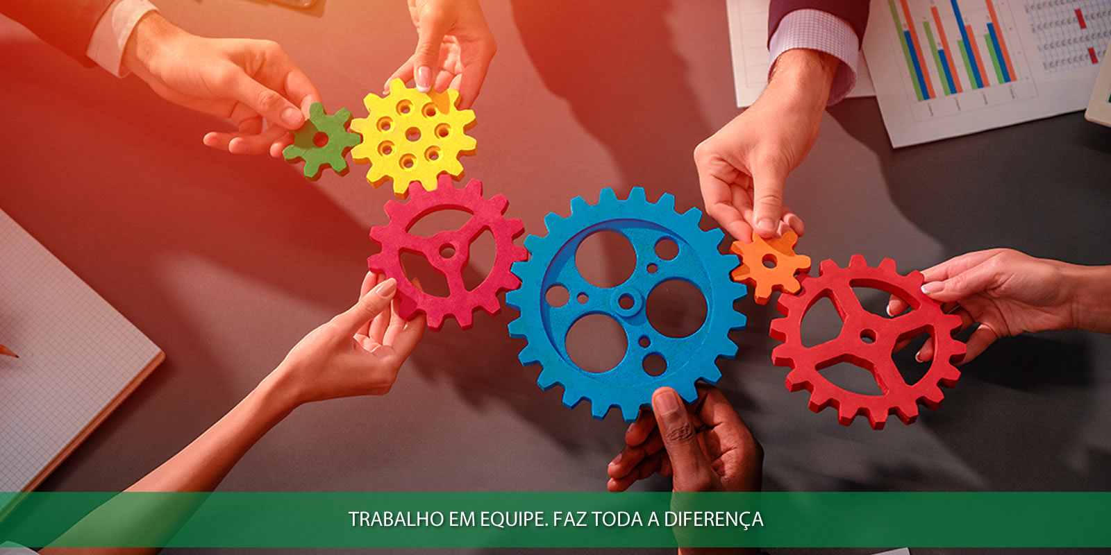 TRABALHO EM EQUIPE. SEMPRE UM DESAFIO NO AMBIENTE CORPORATIVO